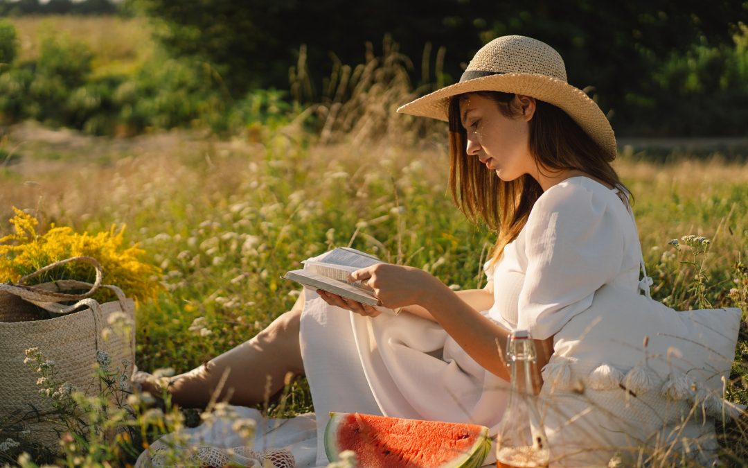 How to Combine Your Love for the Outdoors with Your Love of Reading
